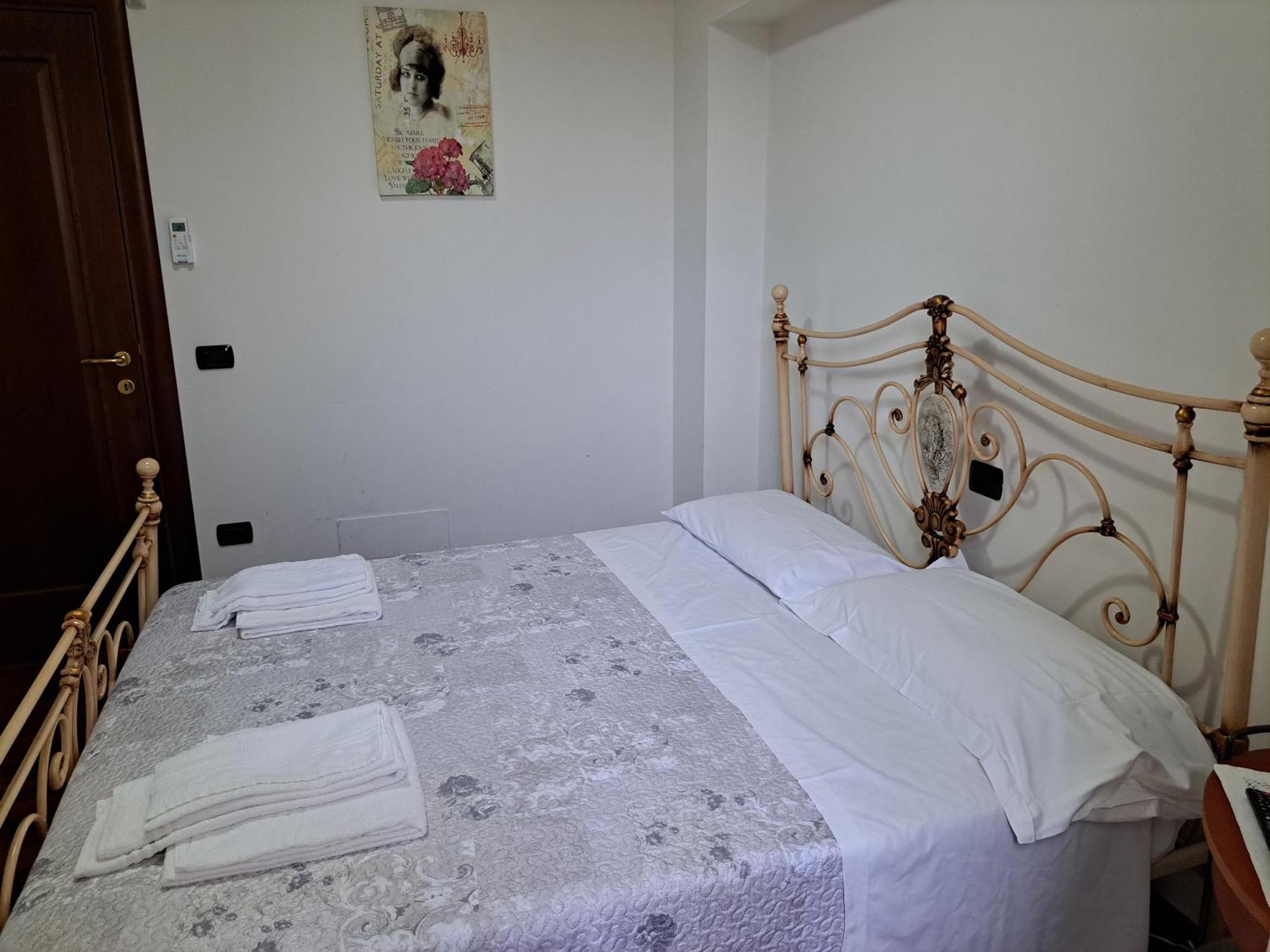 Tollo B & B Le Tre Rose מראה חיצוני תמונה